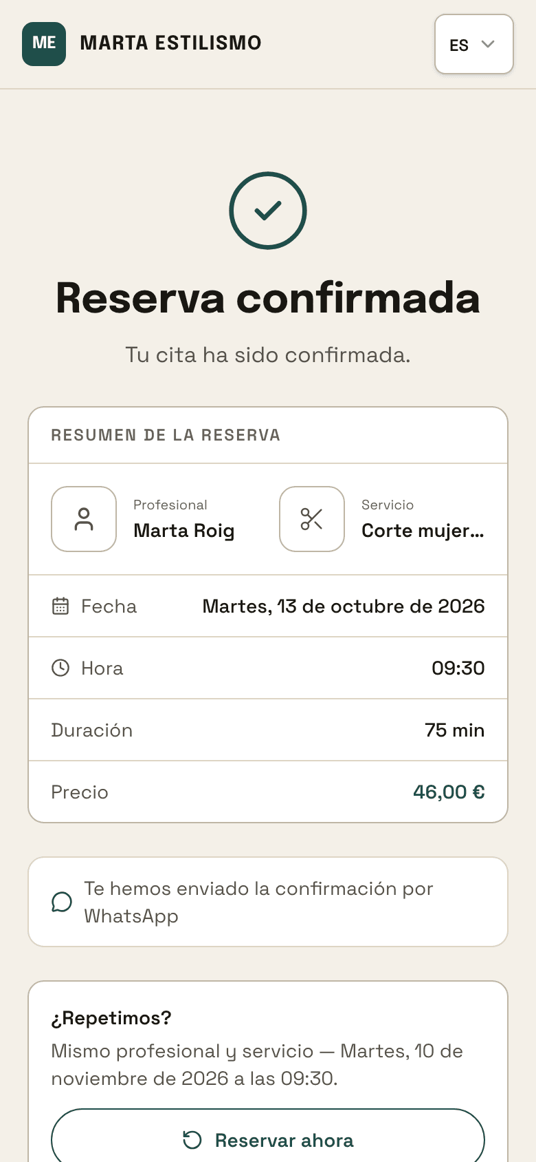 Lo que ve la clienta al terminar: la cita hecha, con servicio, hora y el aviso de que le llega la confirmación por WhatsApp.